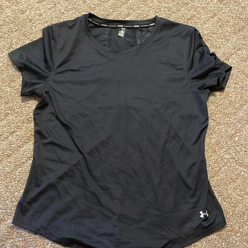 NWOT Under Armour Running Top